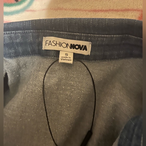 Short jumpsuit - Picture 2 of 4